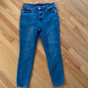 Judy Blue Relaxed Fit Jeans